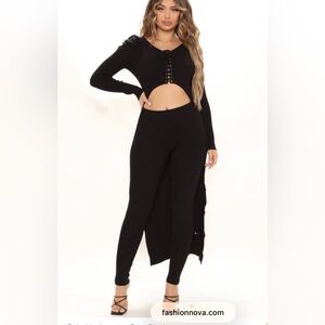 Fashion Nova Black 2piece set (Rebekka leggings set)